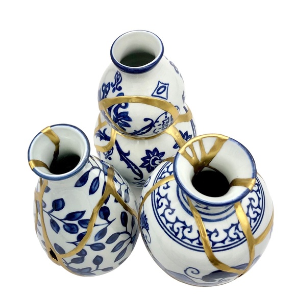 Kintsugi Vase Set Bombay Blue and White Porcelain Gold Crack Growth Gift - Picture 15 of 17